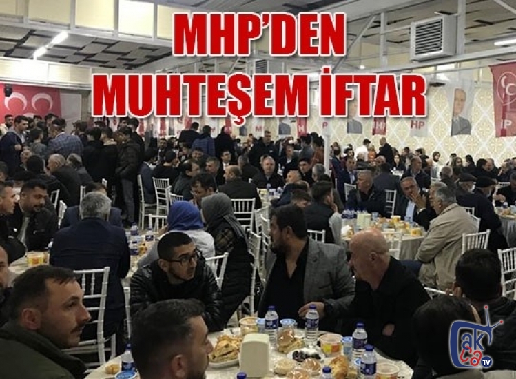 MHP Trabzon'dan iftar yemeği