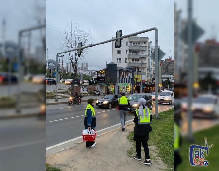 Şehrin her sokağında Ak gençliğin izi var