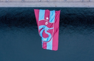 Trabzonspor bayrağı İstanbul Boğazı'nda